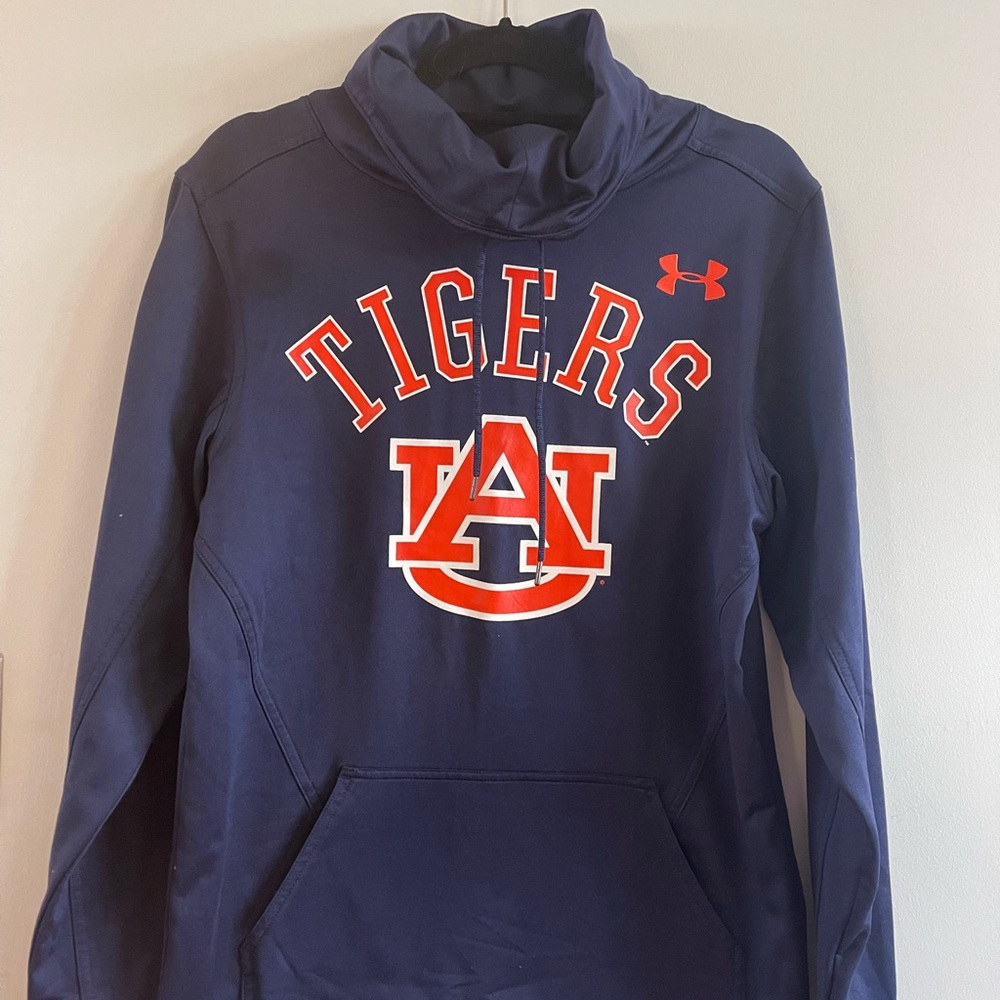 Under Armour Auburn Tigers Womens sm/p pullover.